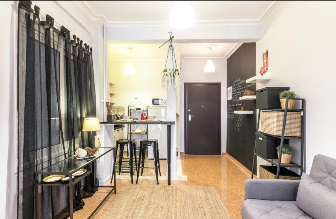 Luxuriously Central Studio In The Heart Of Athens Atenas Exterior foto